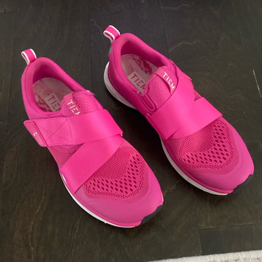 Tiems slipstream spin shoes with SPD clips included